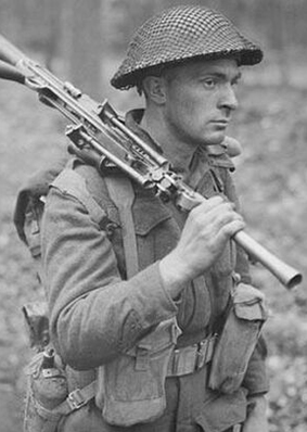 Casque canadien Mark II. Casque canadien Mark II.