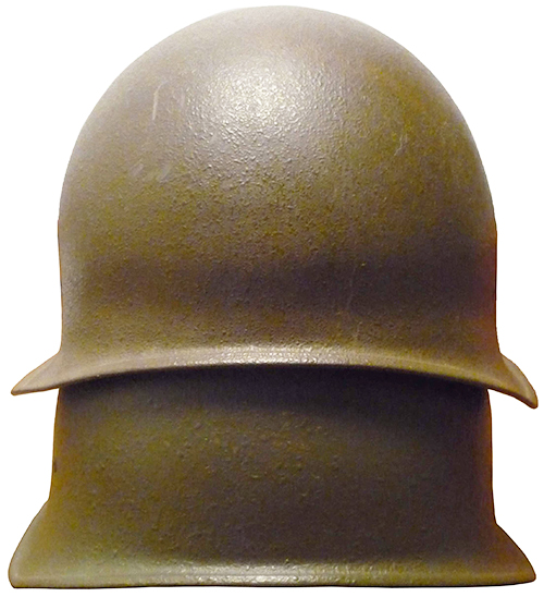 Casque de présérie et BT74. Casque de présérie et BT74.