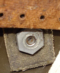 Fixation latérale. Fixation latérale.