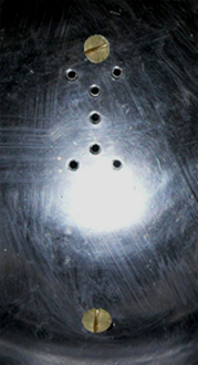 Vis du cimier en place.