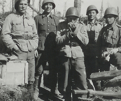 Casque modèle 40. Casque modèle 40.