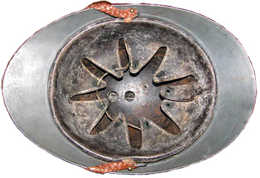 Autre exemplaire avec coiffe type civil. Autre exemplaire avec coiffe type civil.