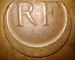 Croissant plat. Croissant plat.