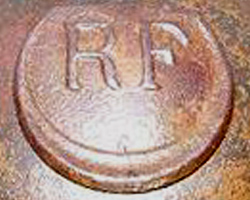 Croissant en relief. Croissant en relief.