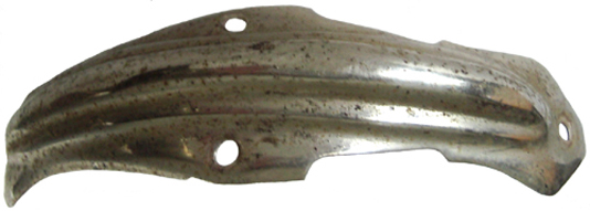 Cimier, partie avant (Japy). Cimier, partie avant (Japy).