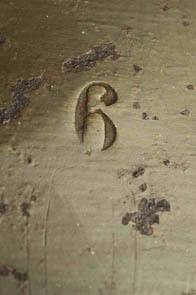 Taille estampée. Taille estampée.