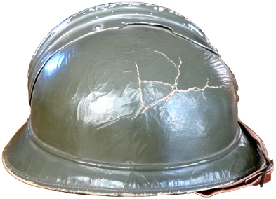 Casque en liège. Casque en liège.