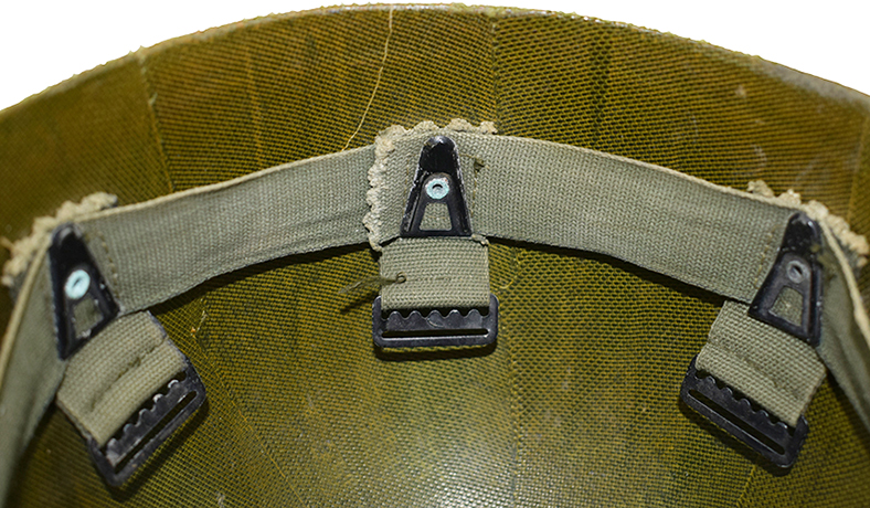 Partie arrière de la suspension. Partie arrière de la suspension.