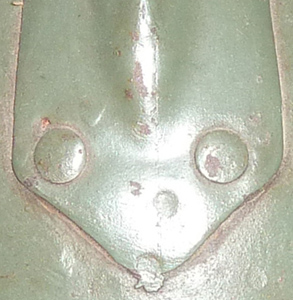 Pointe cimier arrière. Pointe cimier arrière.