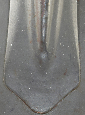 Pointe cimier arrière. Pointe cimier arrière.