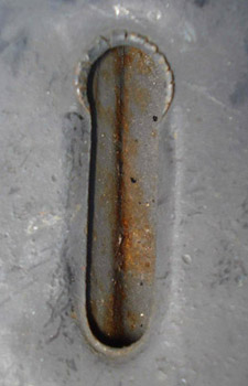 Fente d'aération. Fente d'aération.