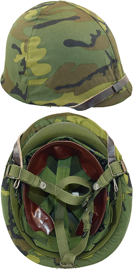 Casque M-1 reconditionné à Singapour. Casque M-1 reconditionné à Singapour.