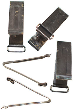Clips métallique de maintien. Clips métallique de maintien.