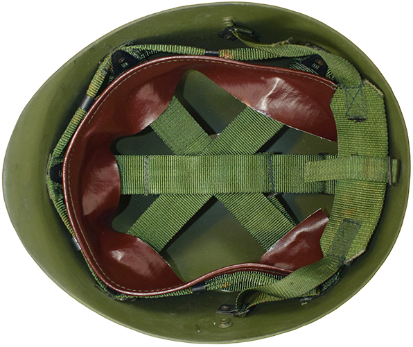 Bande nuquière mise en place. Bande nuquière mise en place.