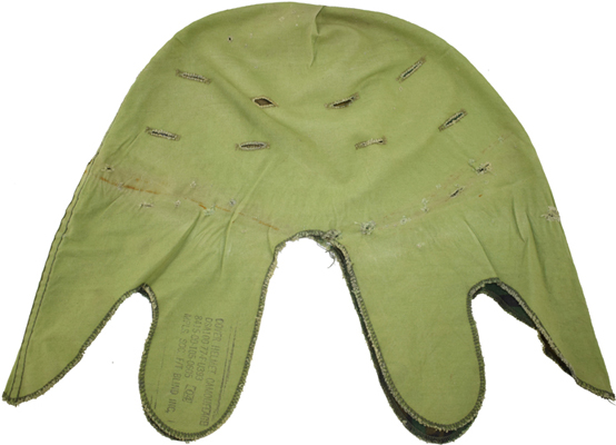 Vue à plat - revers. Vue à plat - revers.