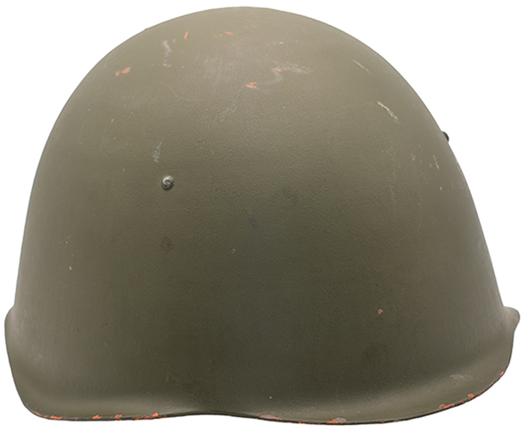 Casque Wz.50, vue de biais.