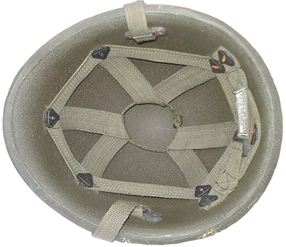 Int&eacute;rieur bombe, avec suspension de type Riddel.