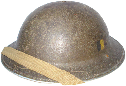Casque Mark III utilisé au sein de la brigade Piron. Casque Mark III utilisé au sein de la brigade Piron.