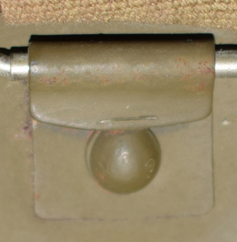 Fourreau de jugulaire.