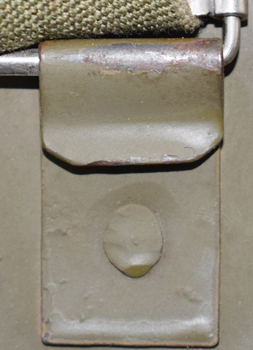 Fourreau de jugulaire.