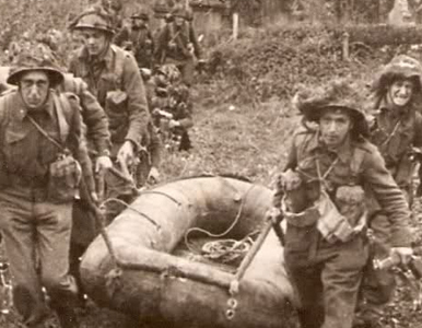 Casque Mark III utilisé au sein de la brigade Piron. Casque Mark III utilisé au sein de la brigade Piron.