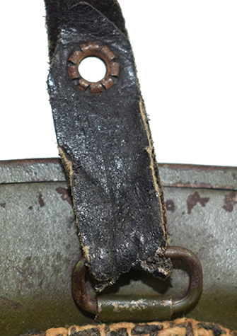 Passant de jugulaire.