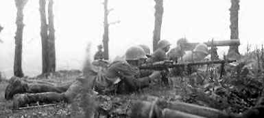 Soldats Bulgares en position. Soldats Bulgares en position.