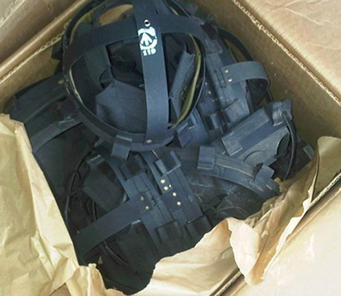 Reconditionnement de coiffes en 1959. Reconditionnement de coiffes en 1959.