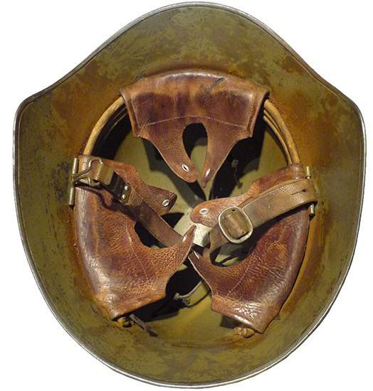 Coiffe modèle 40. Coiffe modèle 40.