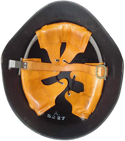 Coiffe modèle 40. Coiffe modèle 40.