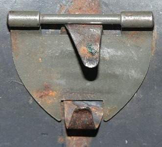 Pontet gauche. Pontet gauche.