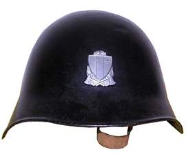 Pompier de Neuchâtel. Casque de pompier.