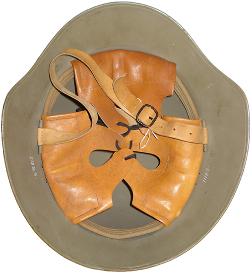 Jugulaire type 1. Jugulaire type 1.