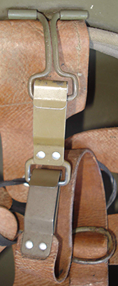 Mousqueton monté. Mousqueton monté.