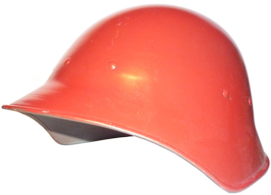 Mle 46 rouge. Mle 46 rouge.
