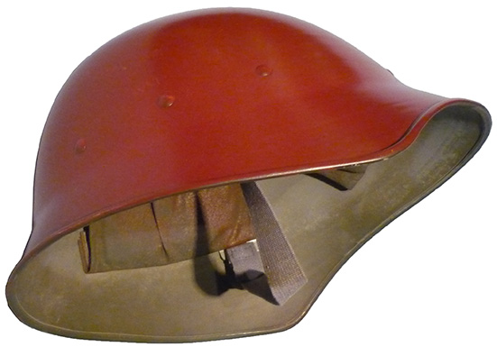 Mle 46 rouge. Mle 46 rouge.
