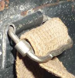 Boucle réglable. Boucle réglable.