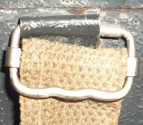 Boucle réglable. Boucle réglable.