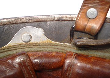 Rivets avant - Intérieur. Rivets avant - Intérieur.
