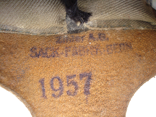 Coiffe 1957. Coiffe 1957.