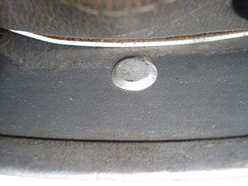 Rivets pontets. Rivets pontets.