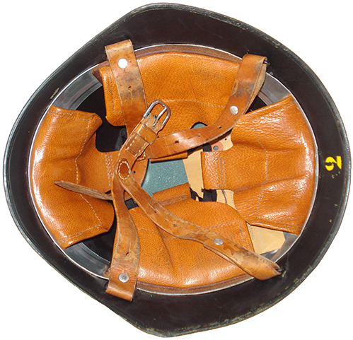 Casque Mle 18 modifié. Casque Mle 18 modifié.