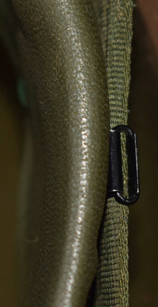 Détail fixation. Détail fixation.