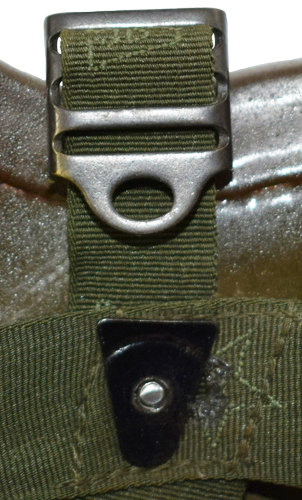 Boucle métallique de maintien. Boucle métallique de maintien.