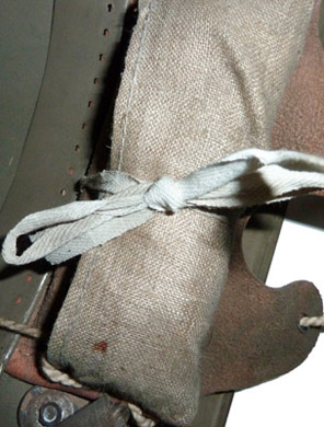 Coussinet dans son compartiment noué.