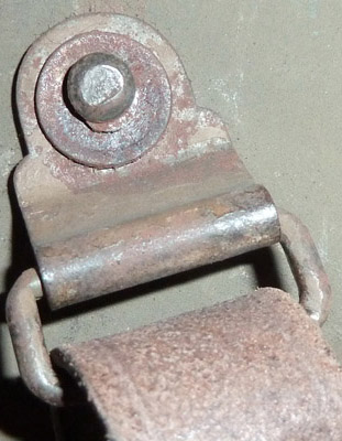 Passant de jugulaire.