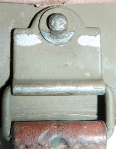 Passant de jugulaire.