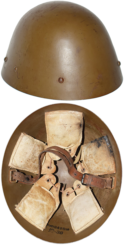 Casque Vz 32. Casque Vz 32.