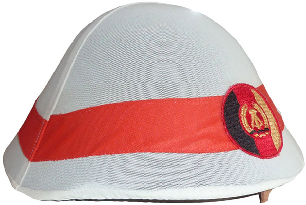 Couvre-casque Volkspolizei.