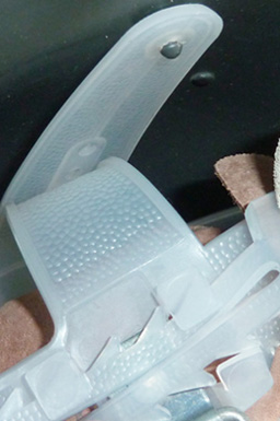 Détail fixation coiffe.